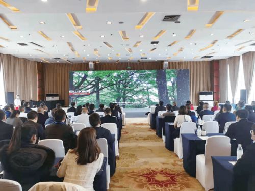 巴中市食品飲料產(chǎn)業(yè)投資推介會(huì)暨工業(yè)項(xiàng)目簽約儀式在蓉舉行，共筑產(chǎn)業(yè)合作新平臺(tái)